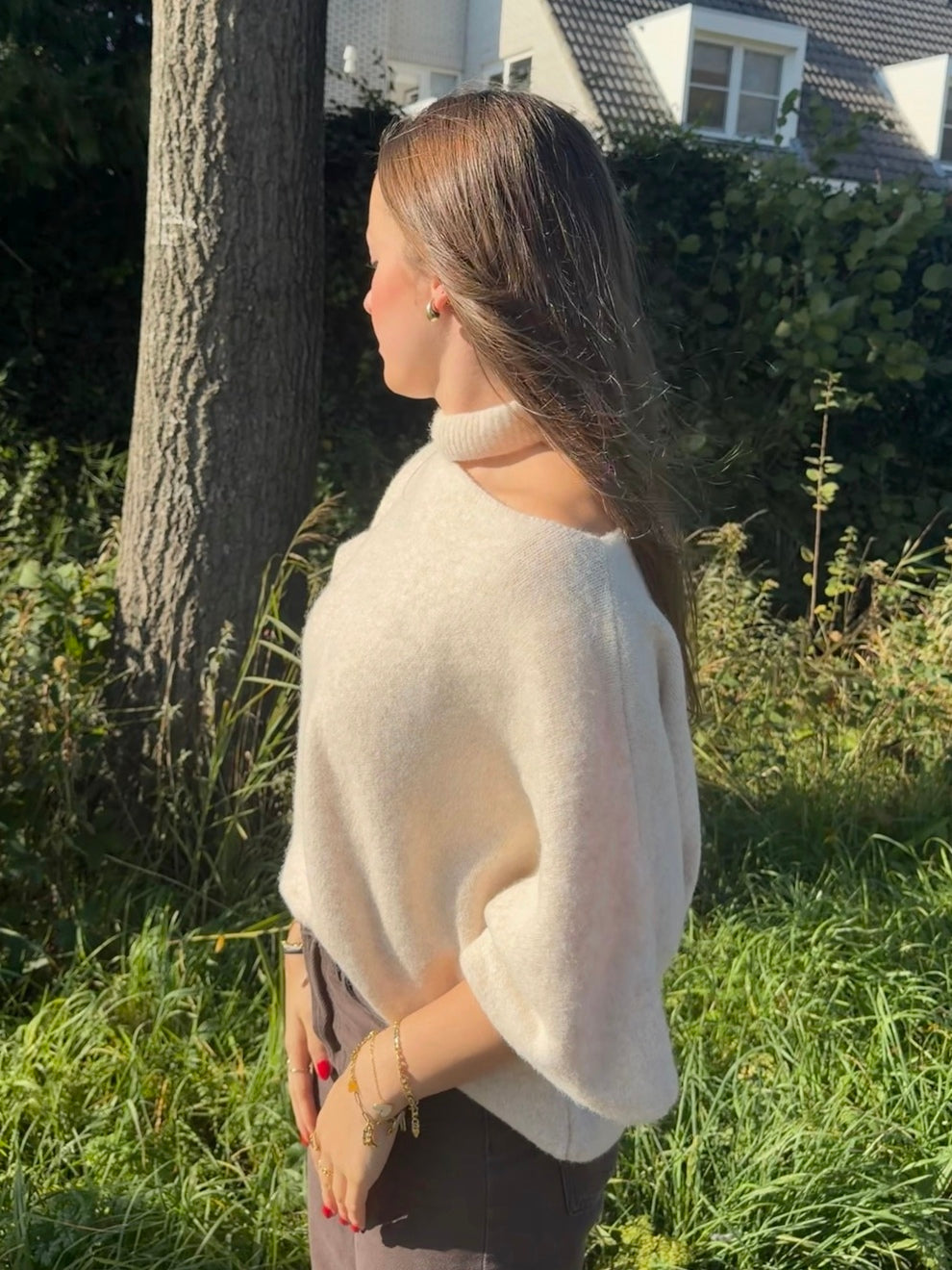 Crème Cut-out Knit Top